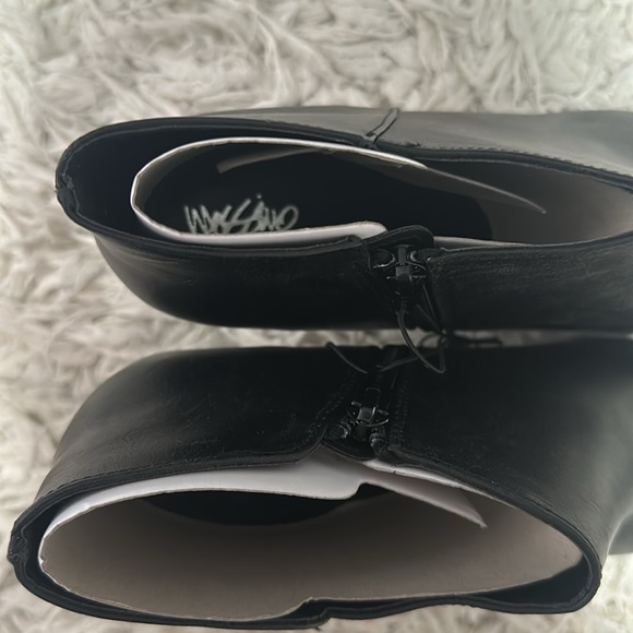 NWOT MOSSIMO ANKLE BOOTS - Picture 3 of 9